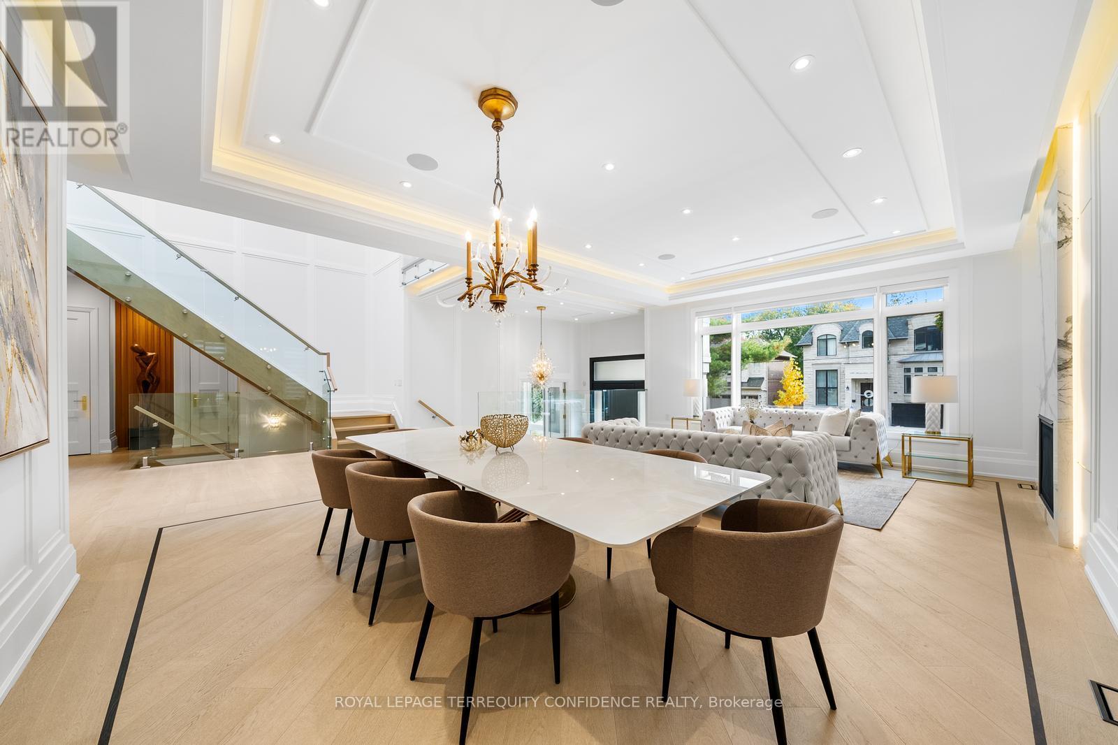 Property at 190 HOUNSLOW AVENUE image 4
