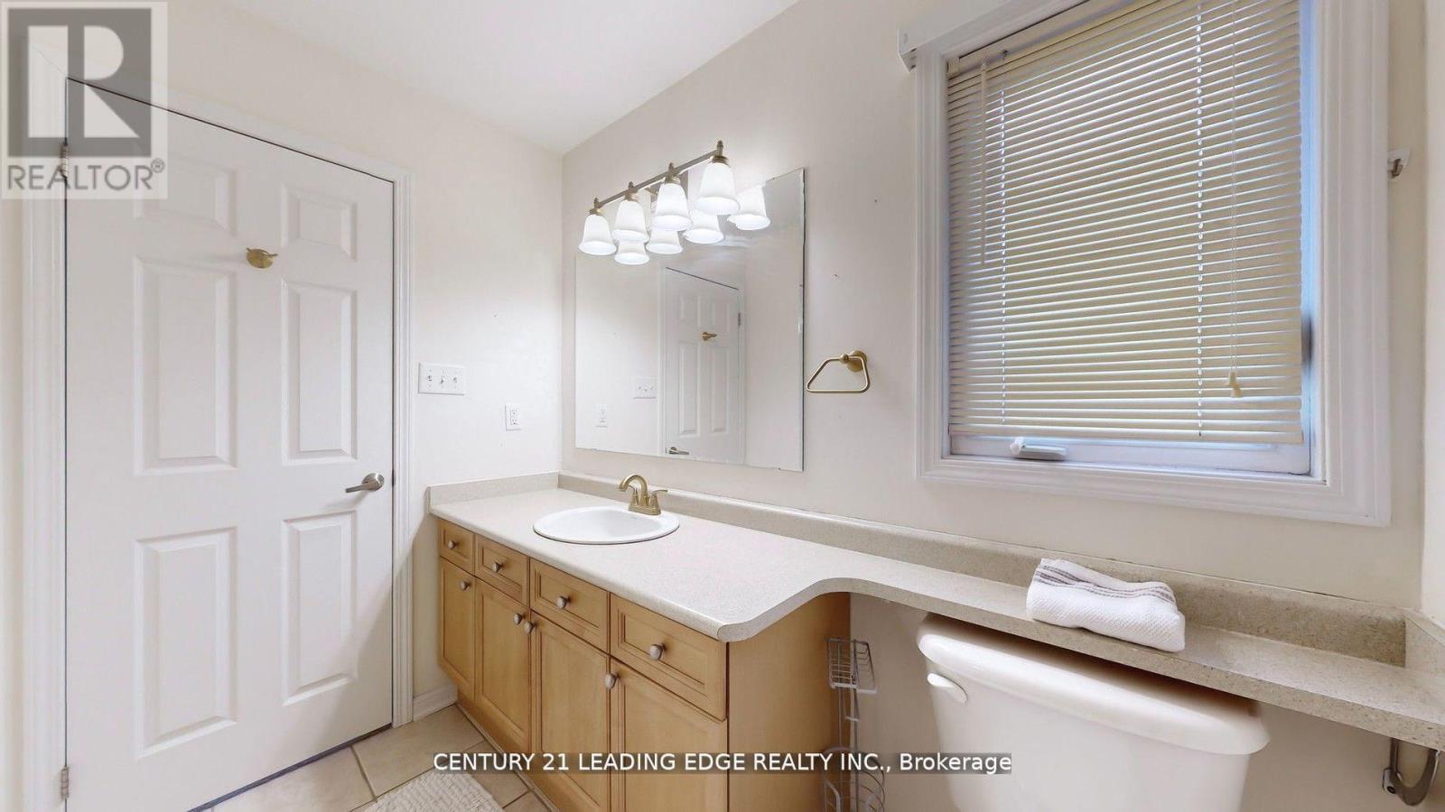 15 Yates Avenue, Toronto, Ontario  M1L 0C7 - Photo 11 - E12280446