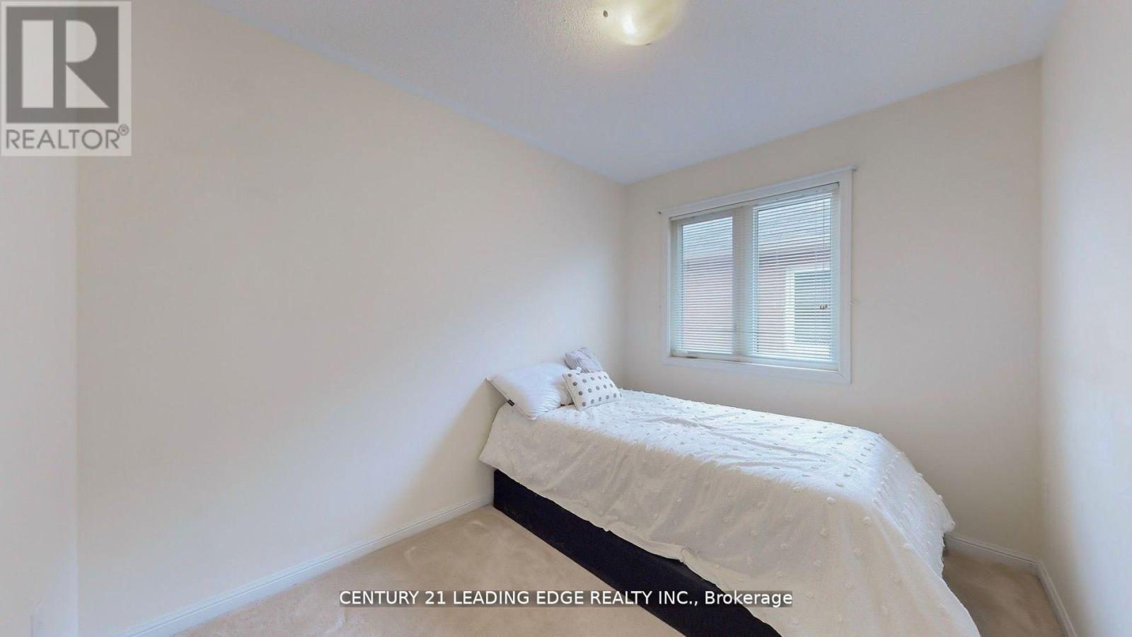 15 Yates Avenue, Toronto, Ontario  M1L 0C7 - Photo 18 - E12280446