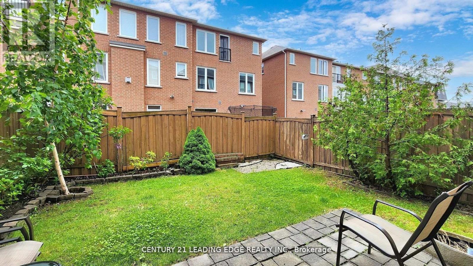 15 Yates Avenue, Toronto, Ontario  M1L 0C7 - Photo 22 - E12280446