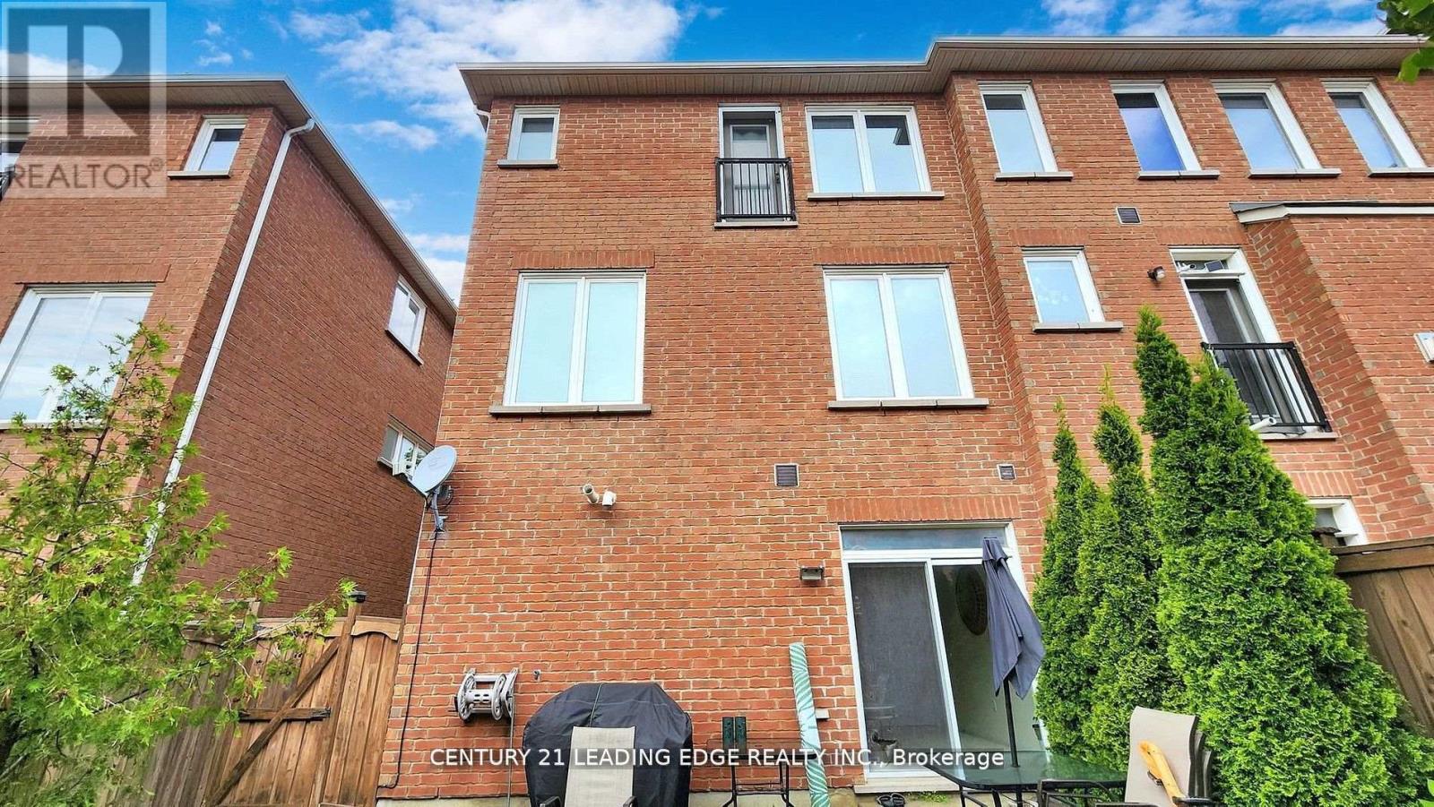 15 Yates Avenue, Toronto, Ontario  M1L 0C7 - Photo 25 - E12280446
