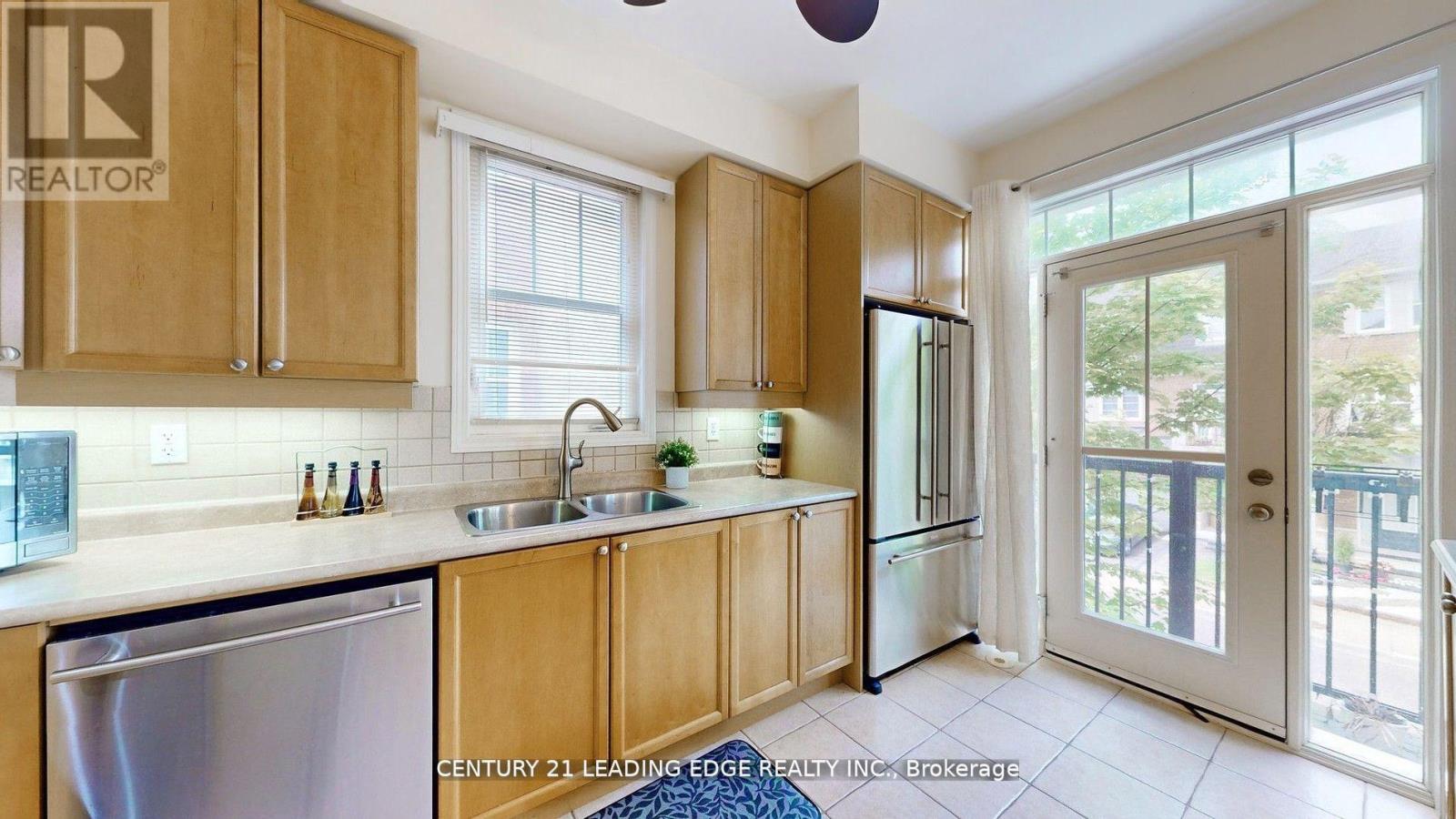 15 Yates Avenue, Toronto, Ontario  M1L 0C7 - Photo 29 - E12280446