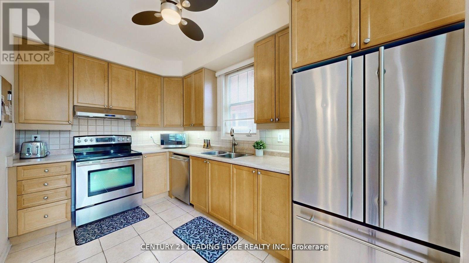 15 Yates Avenue, Toronto, Ontario  M1L 0C7 - Photo 32 - E12280446