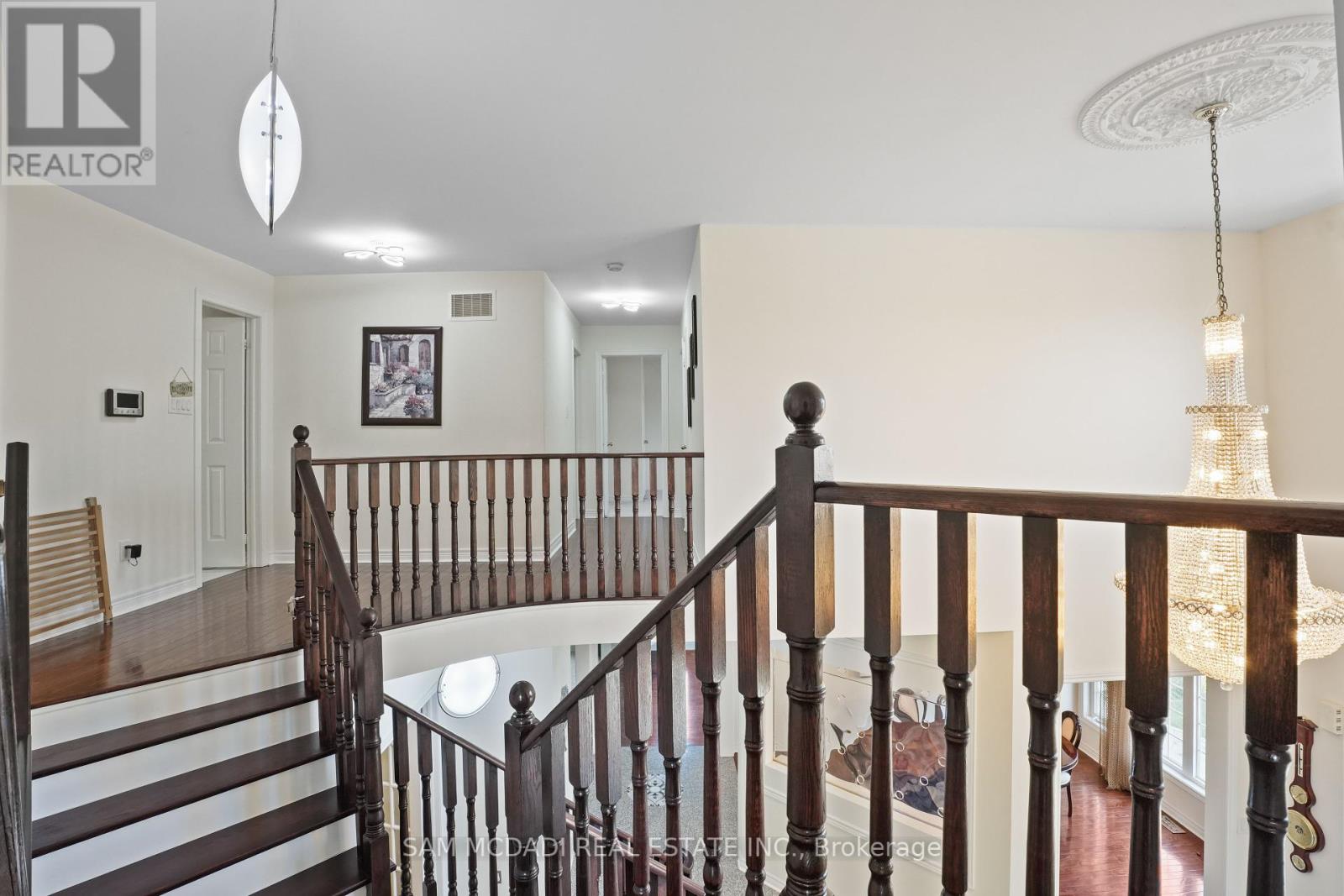 5499 Doctor Peddle Crescent, Mississauga, Ontario  L5M 0K7 - Photo 21 - W12280443