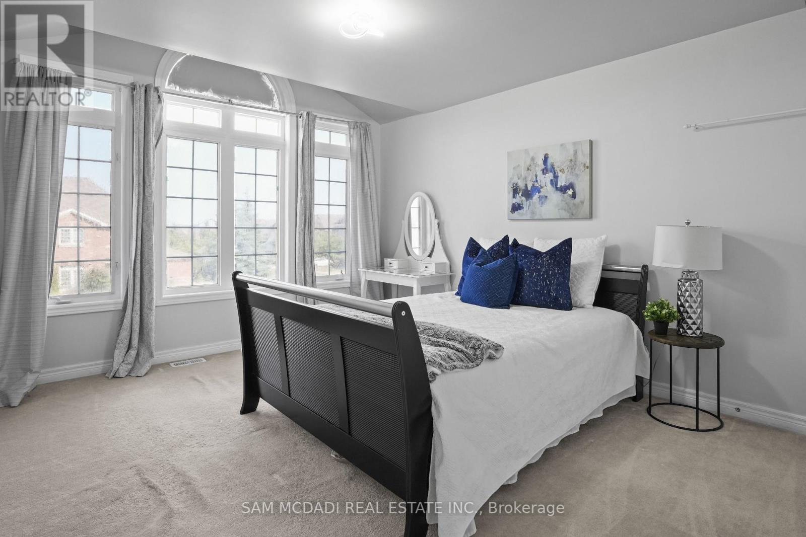 5499 Doctor Peddle Crescent, Mississauga, Ontario  L5M 0K7 - Photo 26 - W12280443