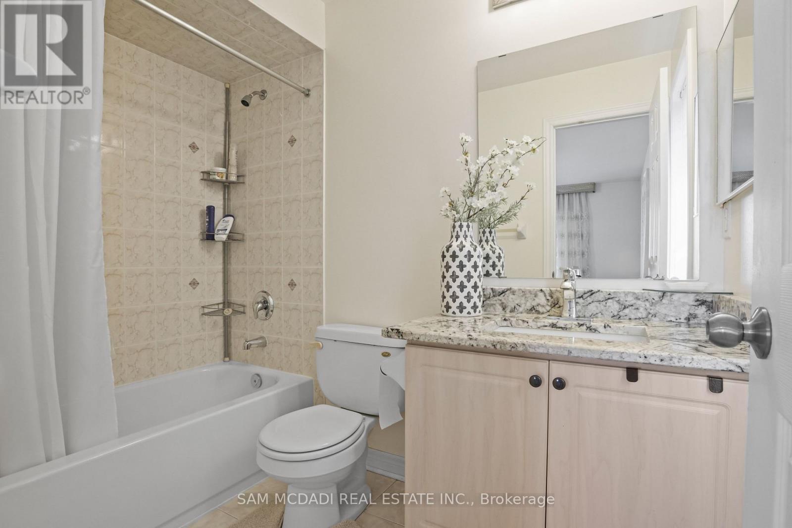 5499 Doctor Peddle Crescent, Mississauga, Ontario  L5M 0K7 - Photo 28 - W12280443