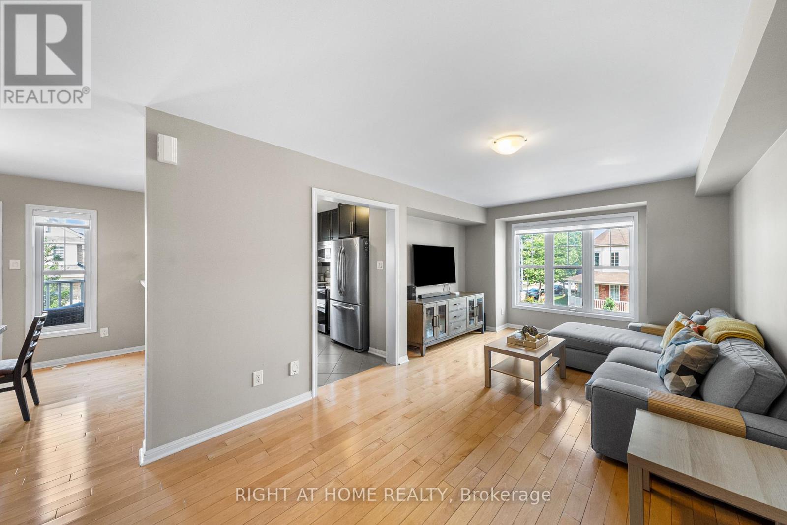 291 Woodley Crescent, Milton, Ontario  L9T 8B8 - Photo 10 - W12280480
