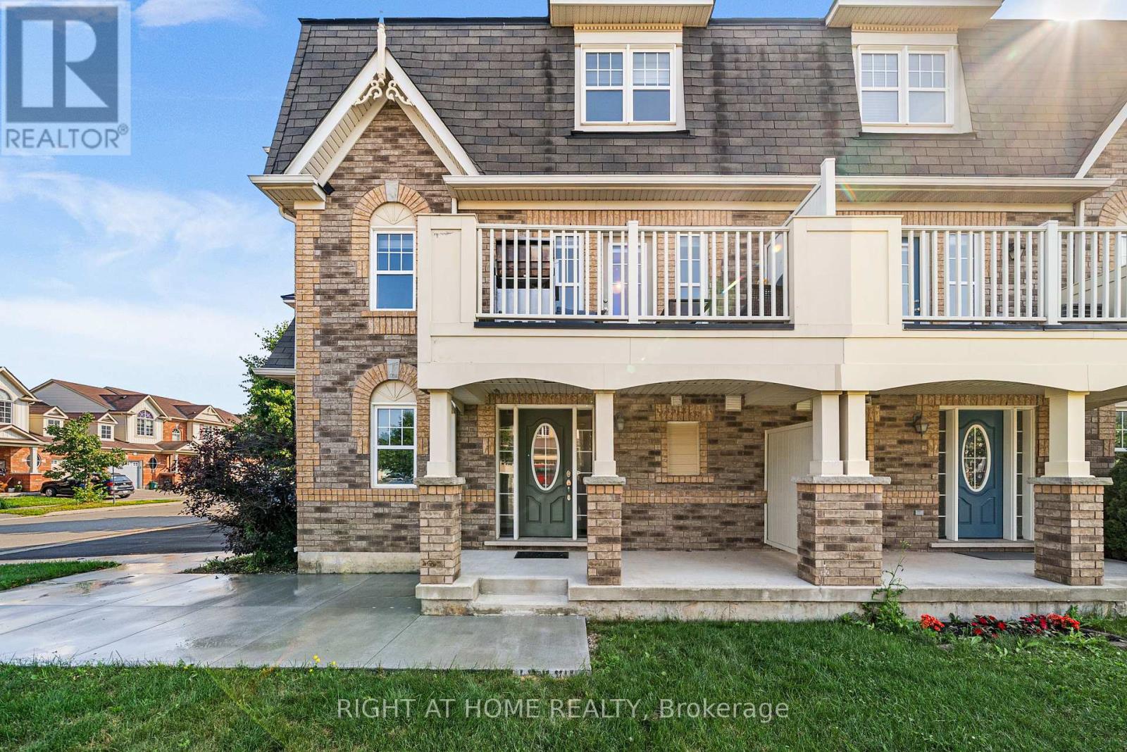 291 Woodley Crescent, Milton, Ontario  L9T 8B8 - Photo 4 - W12280480