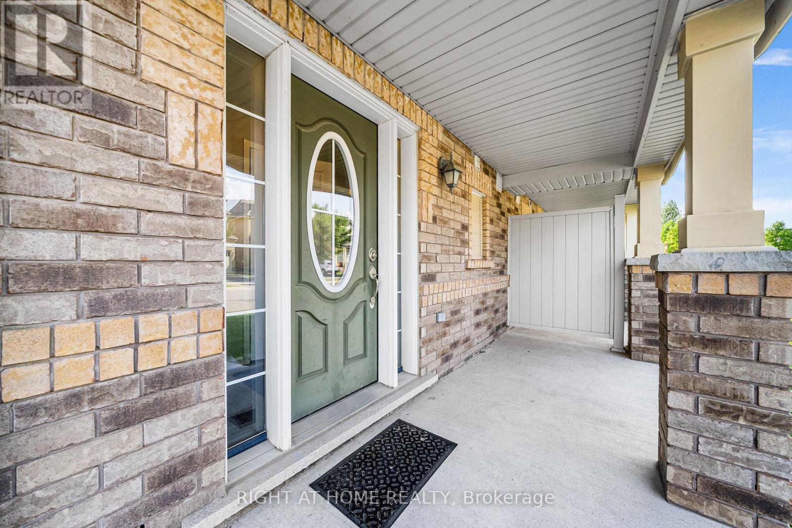 291 Woodley Crescent, Milton, Ontario  L9T 8B8 - Photo 5 - W12280480