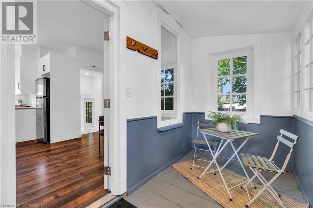 Property at 52 HENRY Street image 4
