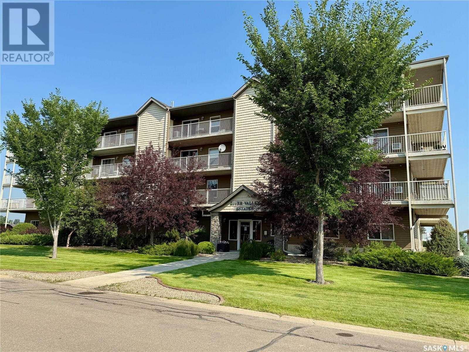 207 2 18th STREET, battleford, Saskatchewan