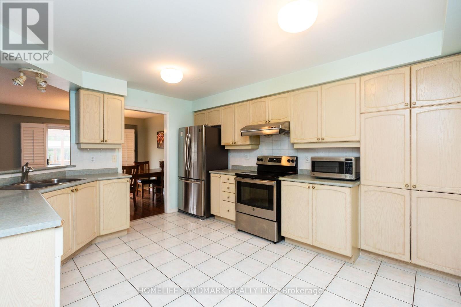 Property at 5722 GREENSBORO DRIVE image 5