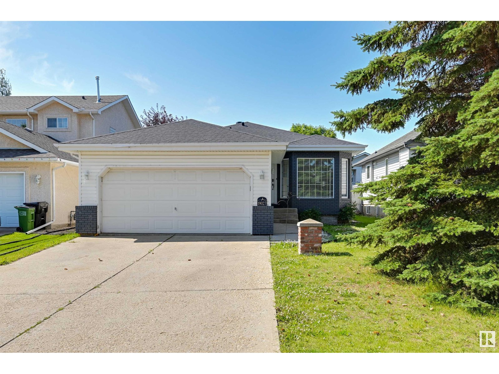Property at 19027 53 AV NW image 1