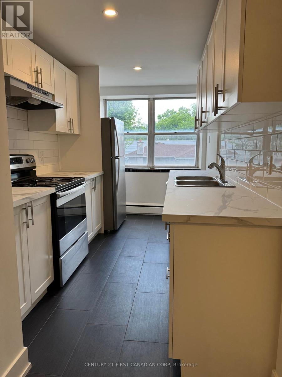 210 - 75 High Street, London South (South F), Ontario  N6C 4J8 - Photo 4 - X12277926