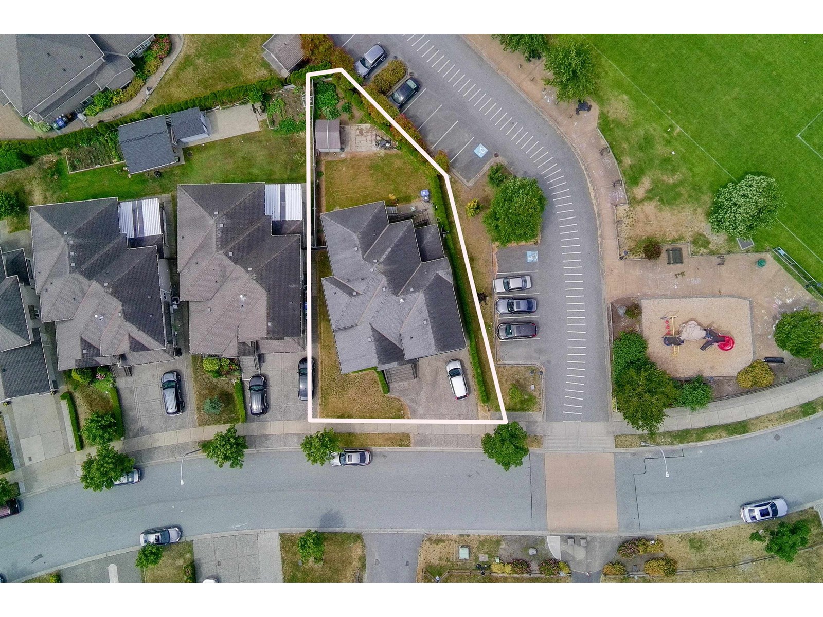 Property at 3415 NIGHTINGALE DRIVE image 5