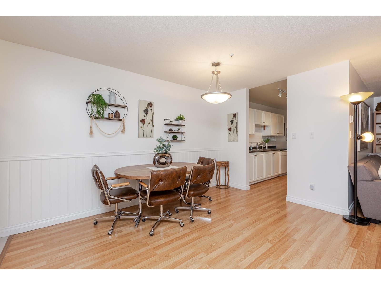 Property at 44 5670 208 STREET image 2
