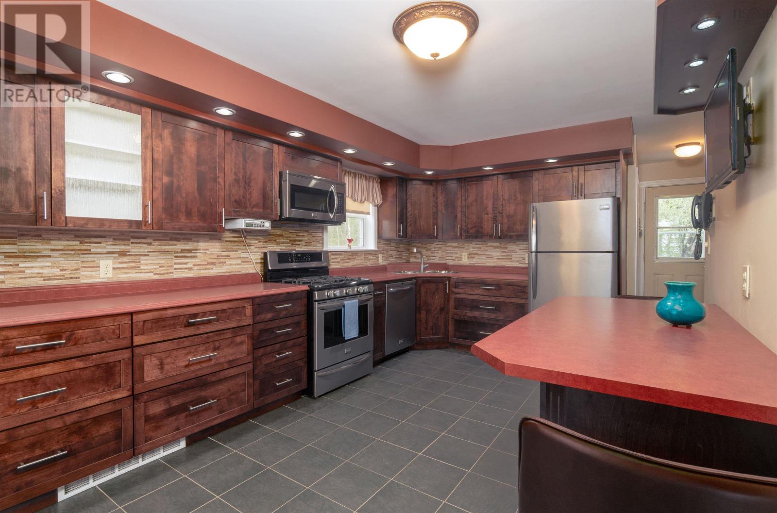 36 Kings Road, Wellington, Nova Scotia  B2T 1A2 - Photo 8 - 202511640