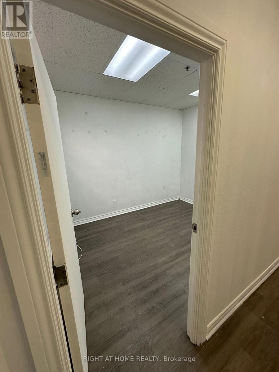 5 - 1278 St.clair Avenue W, Toronto, Ontario  M6E 1B9 - Photo 13 - W12280564
