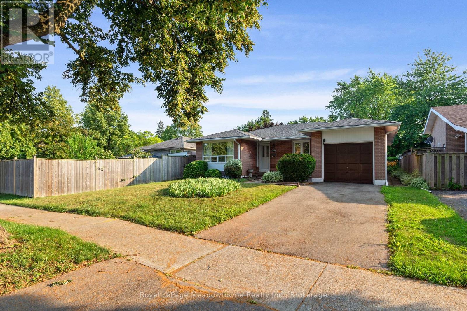 Property at 1460 THETFORD COURT image 4