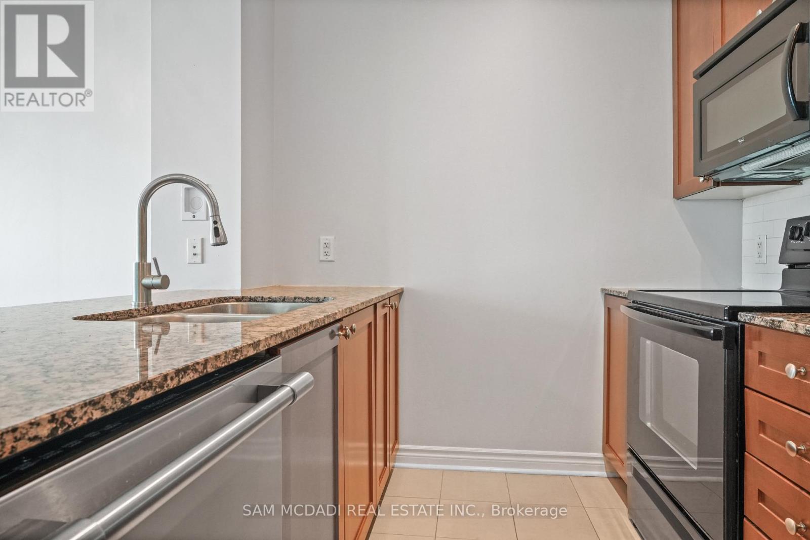 710 - 3525 Kariya Drive, Mississauga, Ontario  L5B 0C2 - Photo 21 - W12278213