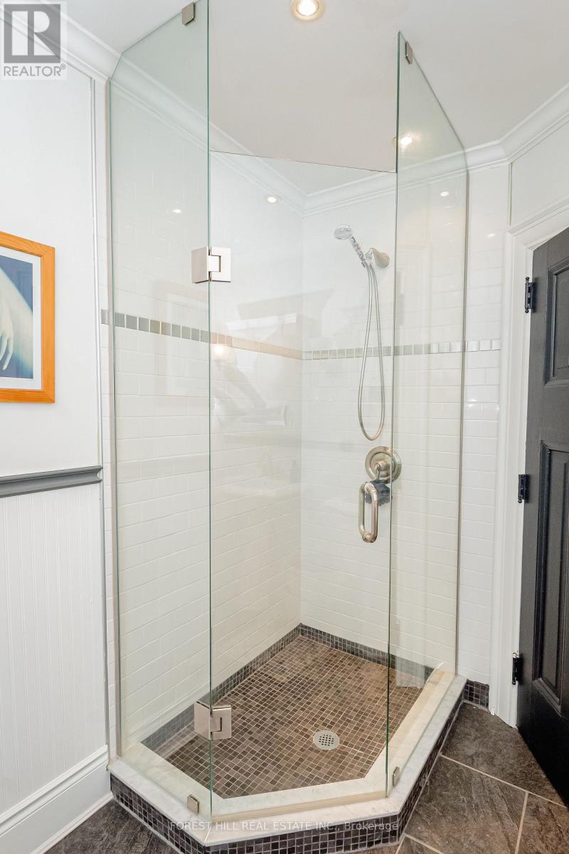 98 Central Avenue, London East, Ontario  N6A 1M4 - Photo 17 - X12280616