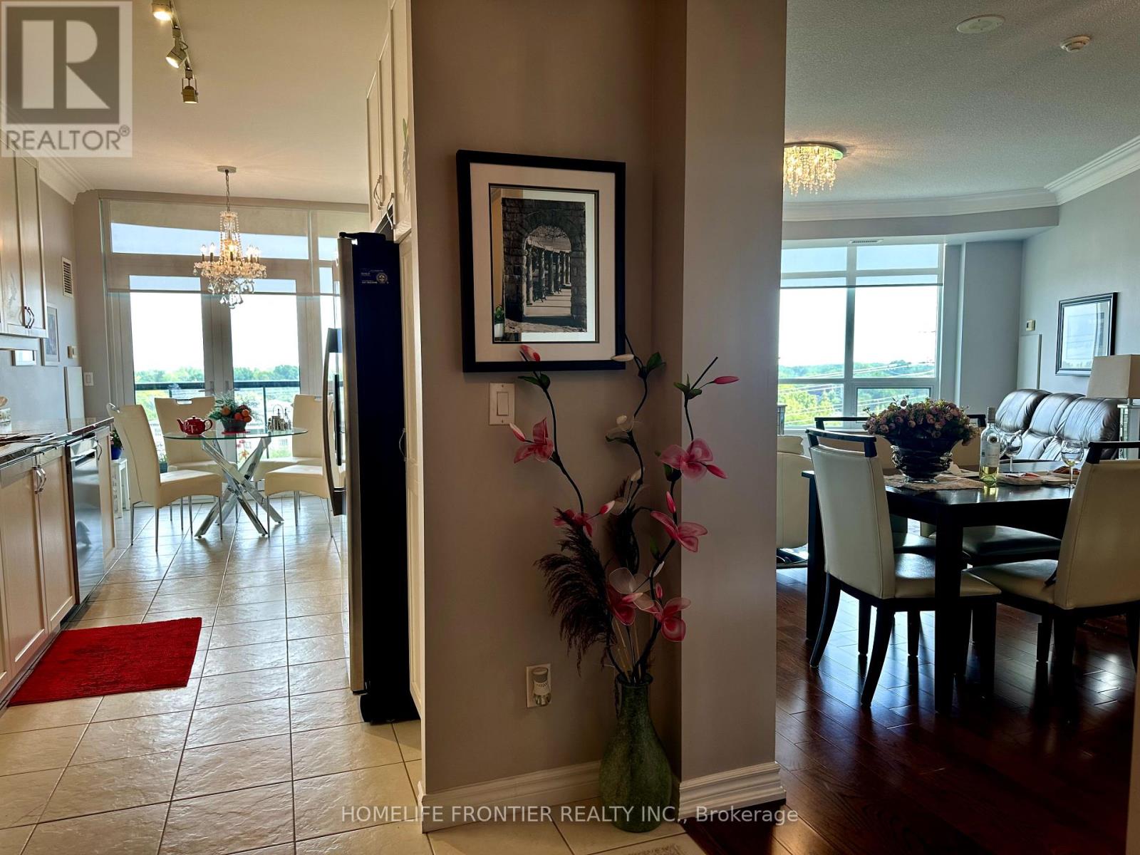 Property at 903 - 1135 ROYAL YORK ROAD image 3