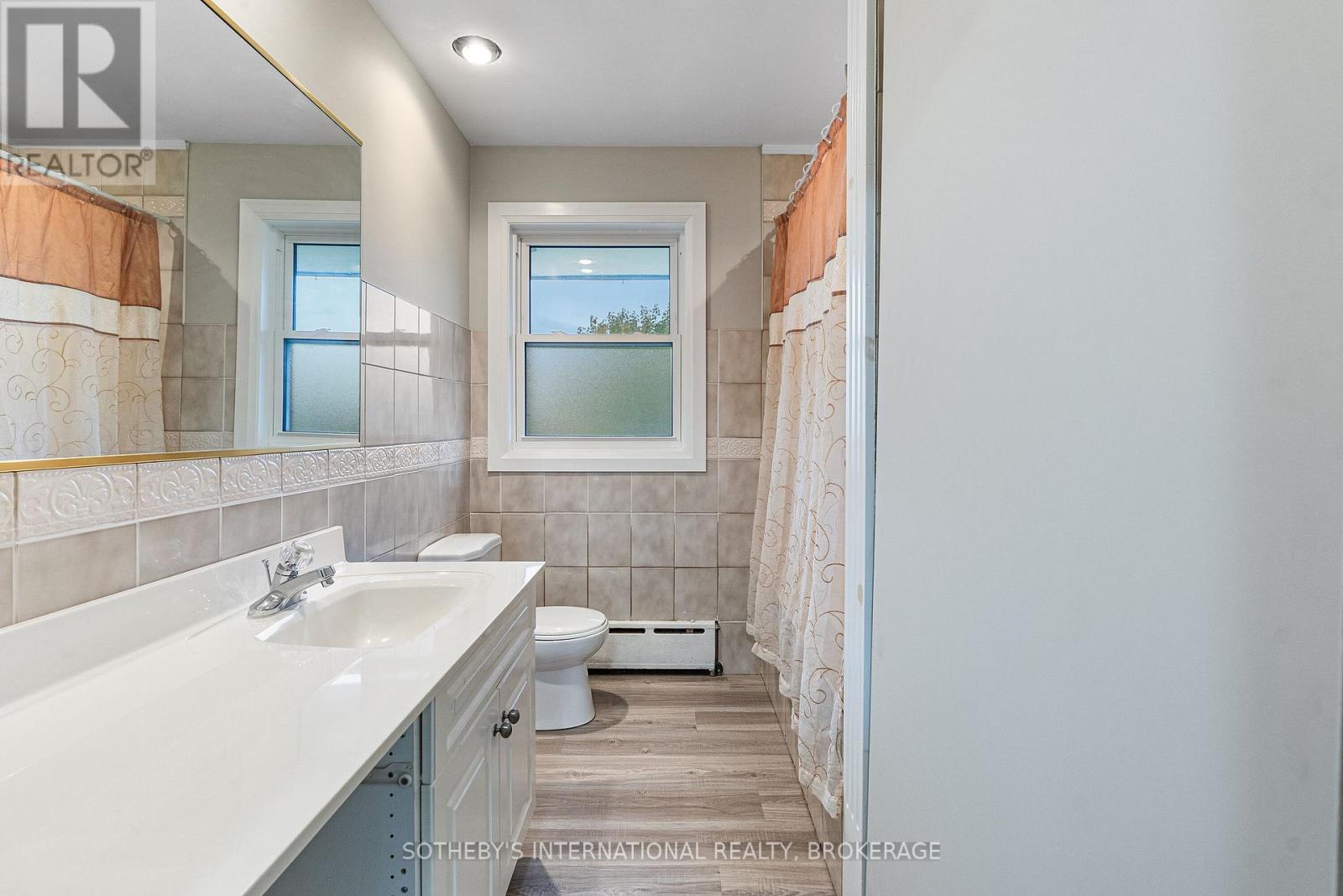 540 Concession 1 Road, Niagara-On-The-Lake, Ontario  L0S 1J0 - Photo 15 - X12280617