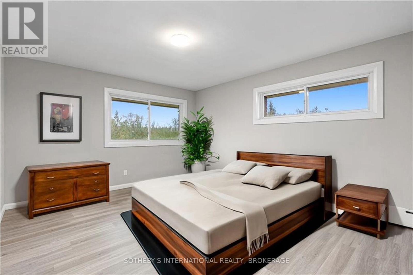 540 Concession 1 Road, Niagara-On-The-Lake, Ontario  L0S 1J0 - Photo 17 - X12280617