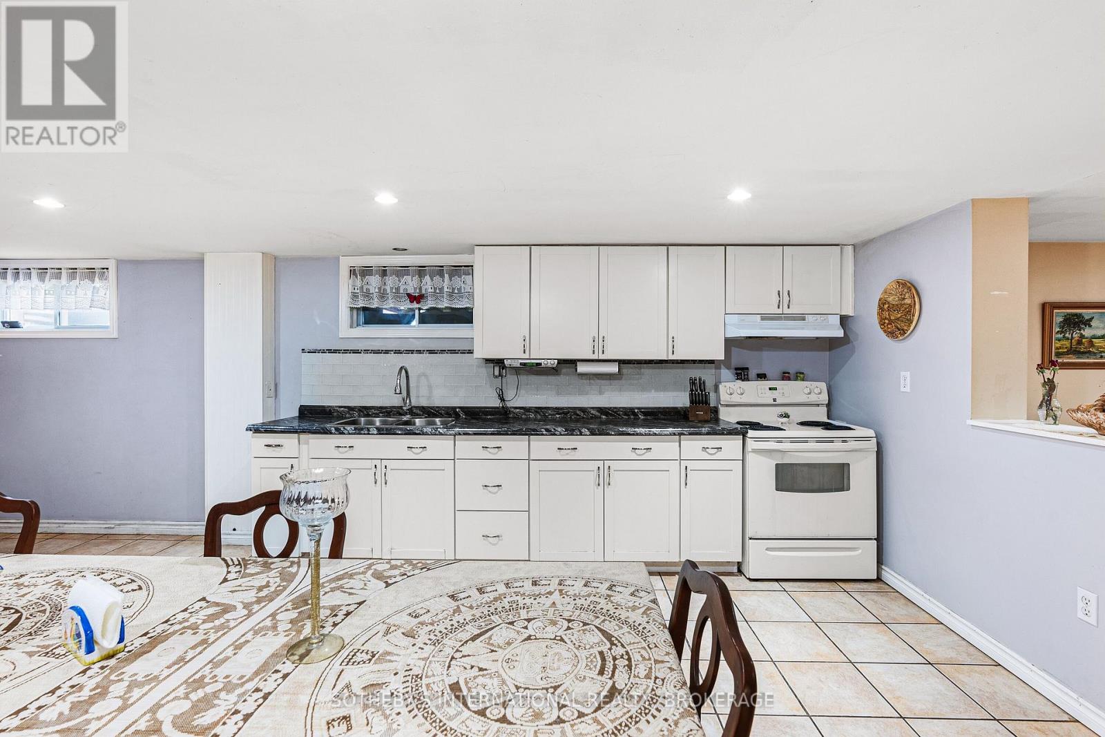 540 Concession 1 Road, Niagara-On-The-Lake, Ontario  L0S 1J0 - Photo 22 - X12280617