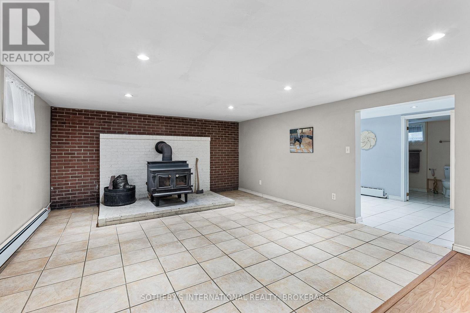 540 Concession 1 Road, Niagara-On-The-Lake, Ontario  L0S 1J0 - Photo 25 - X12280617