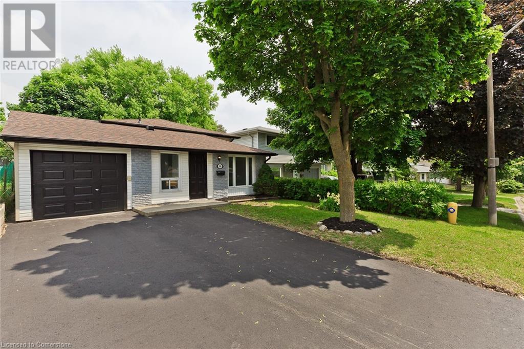 Property at 504 PINETREE Crescent image 2