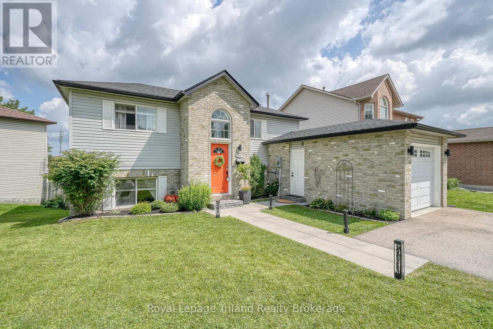 Property at 109 CANROBERT STREET image 1