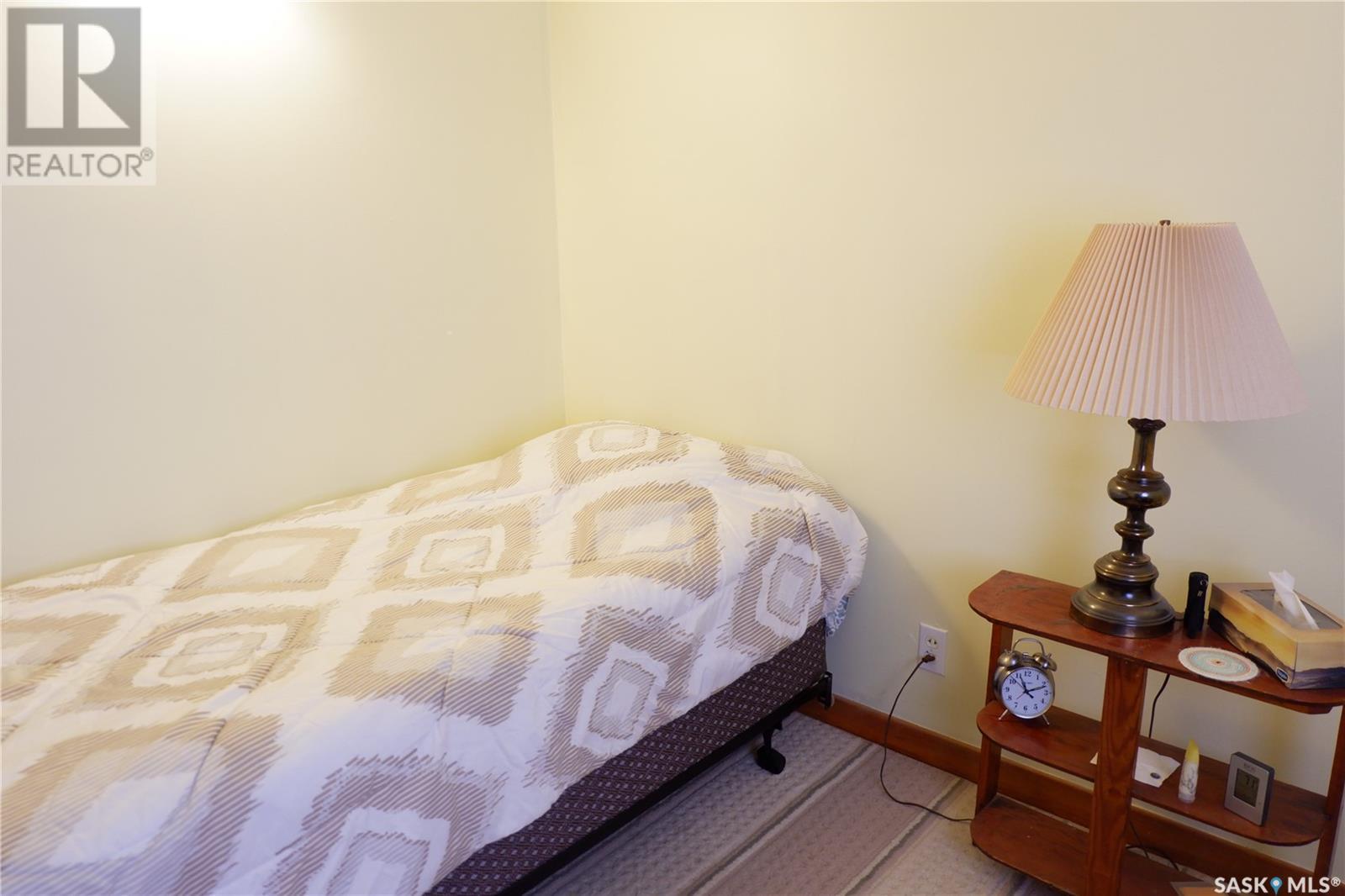 220 6th Avenue W, Assiniboia, Saskatchewan  S0H 0B0 - Photo 16 - SK012224