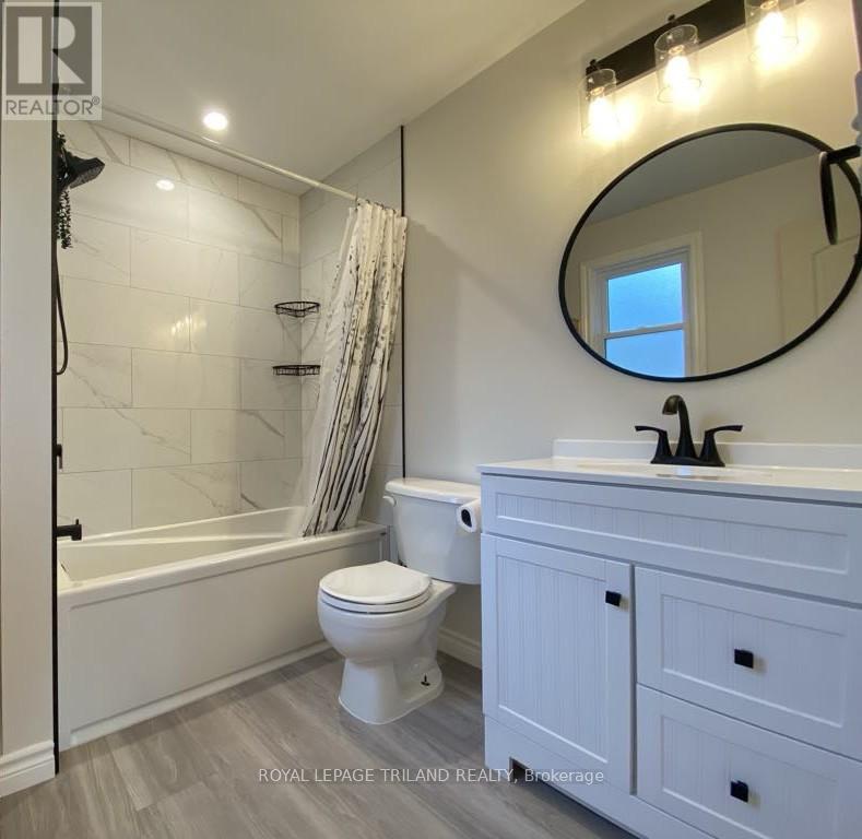 102 Ontario Street, Lambton Shores, Ontario  N0M 2N0 - Photo 25 - X12280638