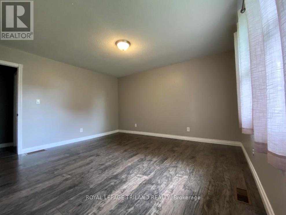 102 Ontario Street, Lambton Shores, Ontario  N0M 2N0 - Photo 29 - X12280638
