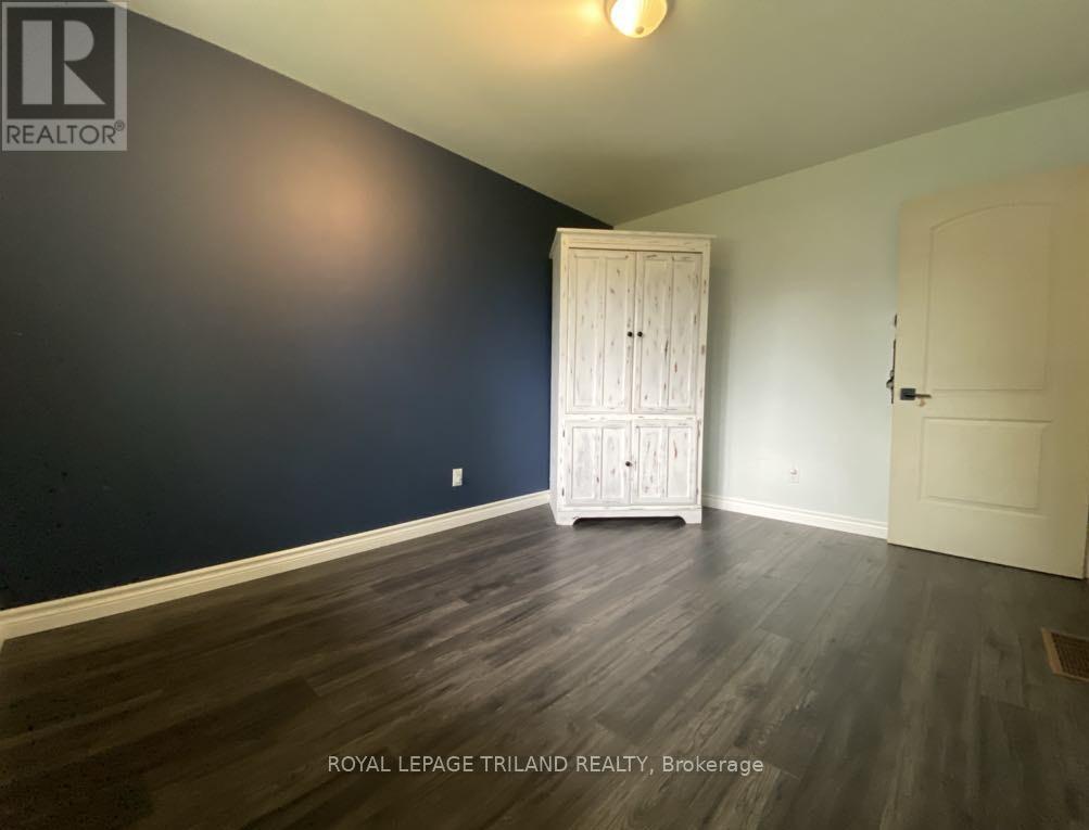 102 Ontario Street, Lambton Shores, Ontario  N0M 2N0 - Photo 31 - X12280638