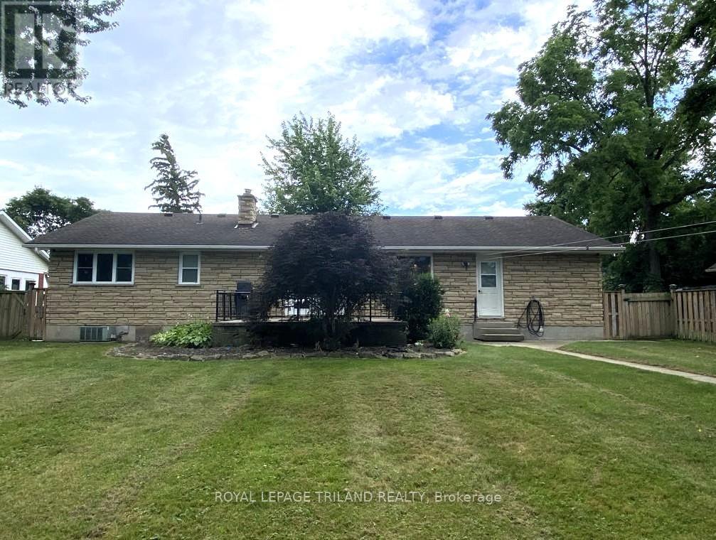 102 Ontario Street, Lambton Shores, Ontario  N0M 2N0 - Photo 38 - X12280638