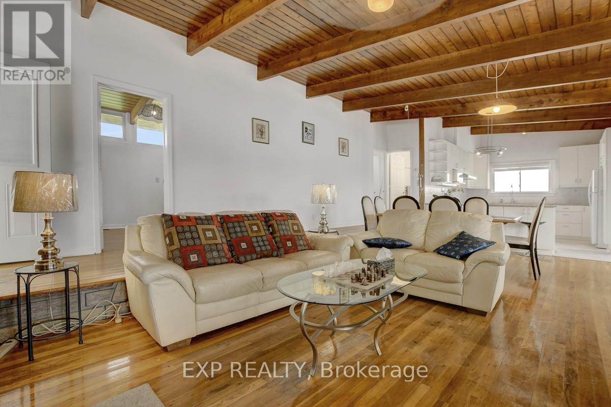 2986 Beaman Lane, Ottawa, Ontario  K9G 1J0 - Photo 14 - X12280634