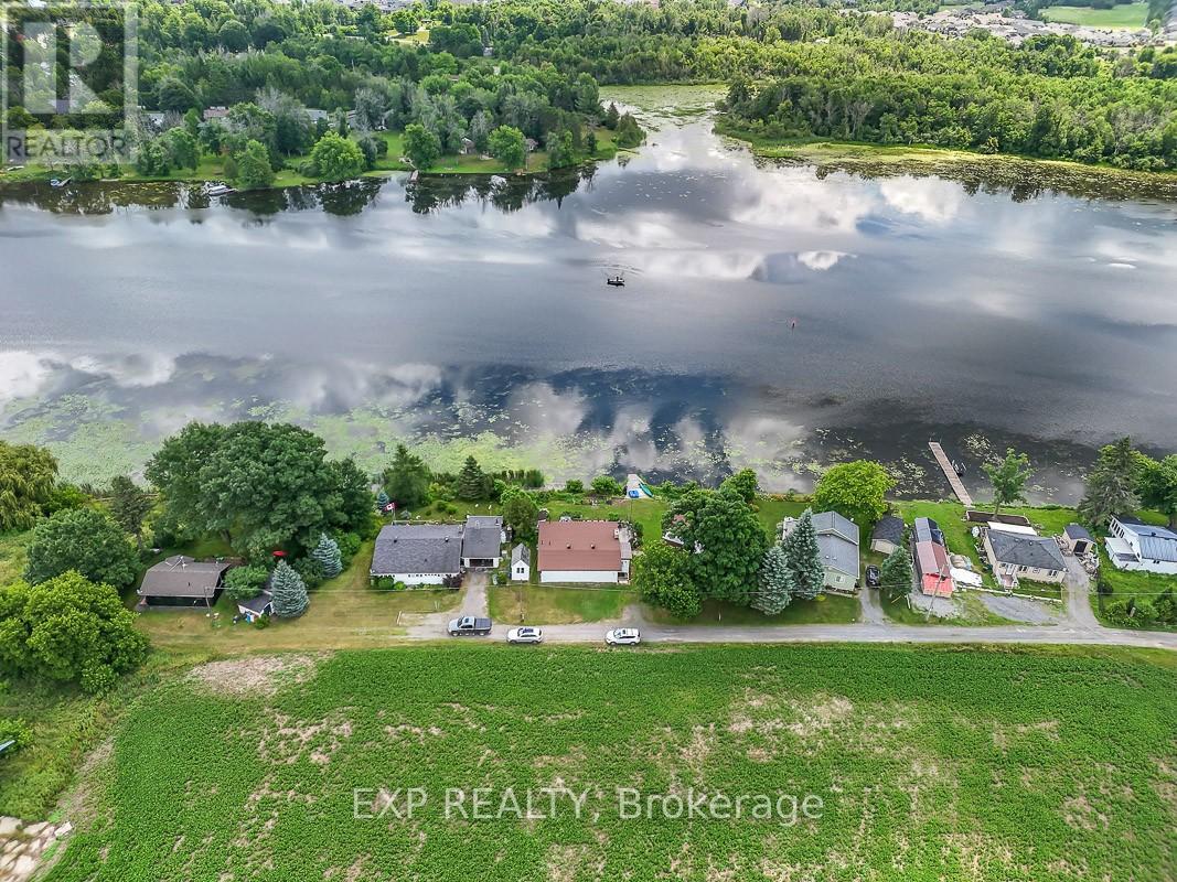 2986 Beaman Lane, Ottawa, Ontario  K9G 1J0 - Photo 3 - X12280634