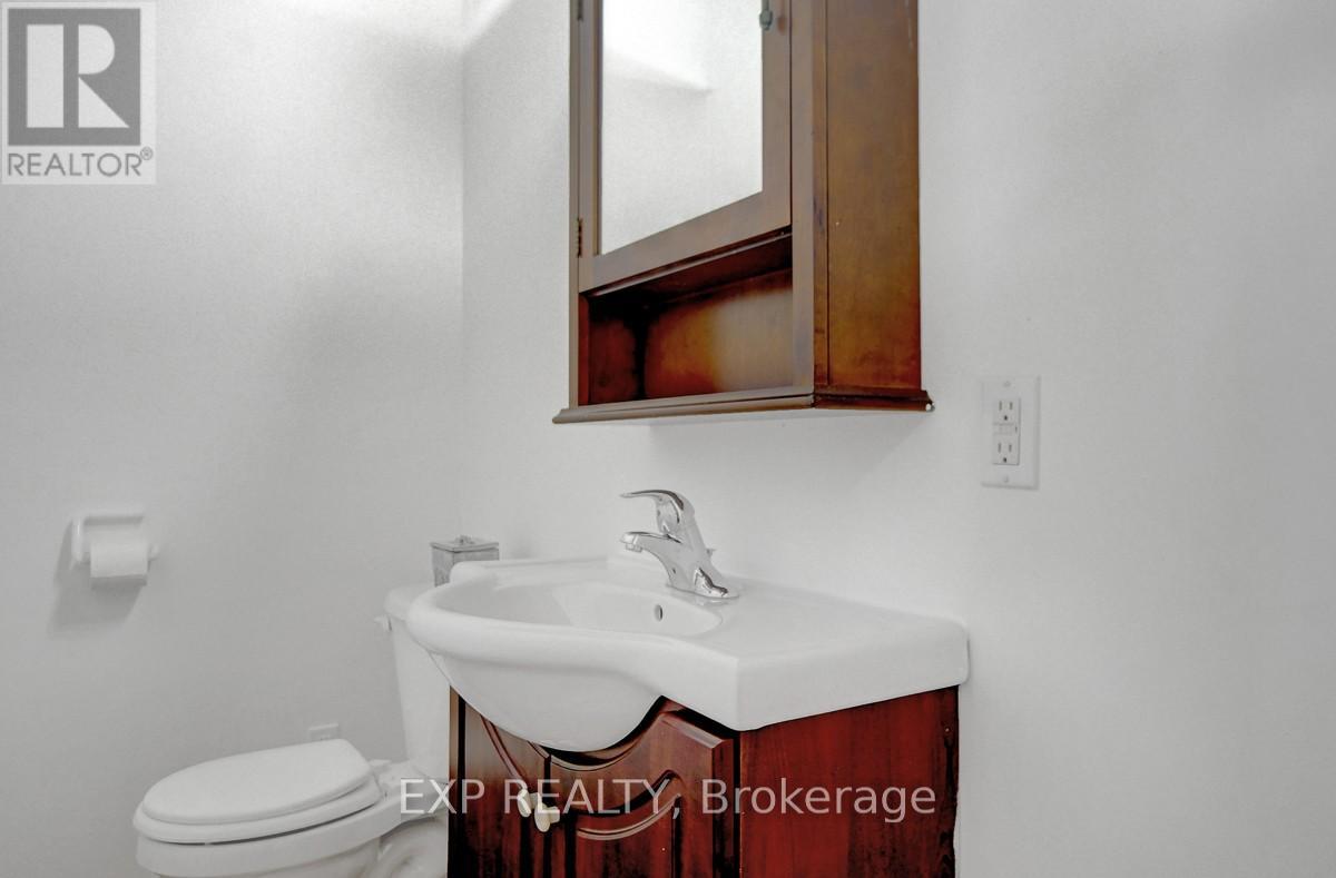 2986 Beaman Lane, Ottawa, Ontario  K9G 1J0 - Photo 32 - X12280634