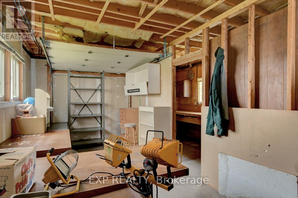 2986 Beaman Lane, Ottawa, Ontario  K9G 1J0 - Photo 36 - X12280634