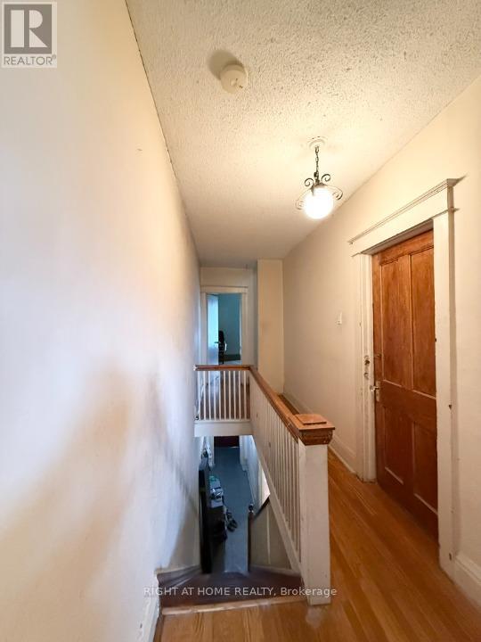 665 Ossington Avenue, Toronto, Ontario  M6G 3T6 - Photo 16 - C12278792
