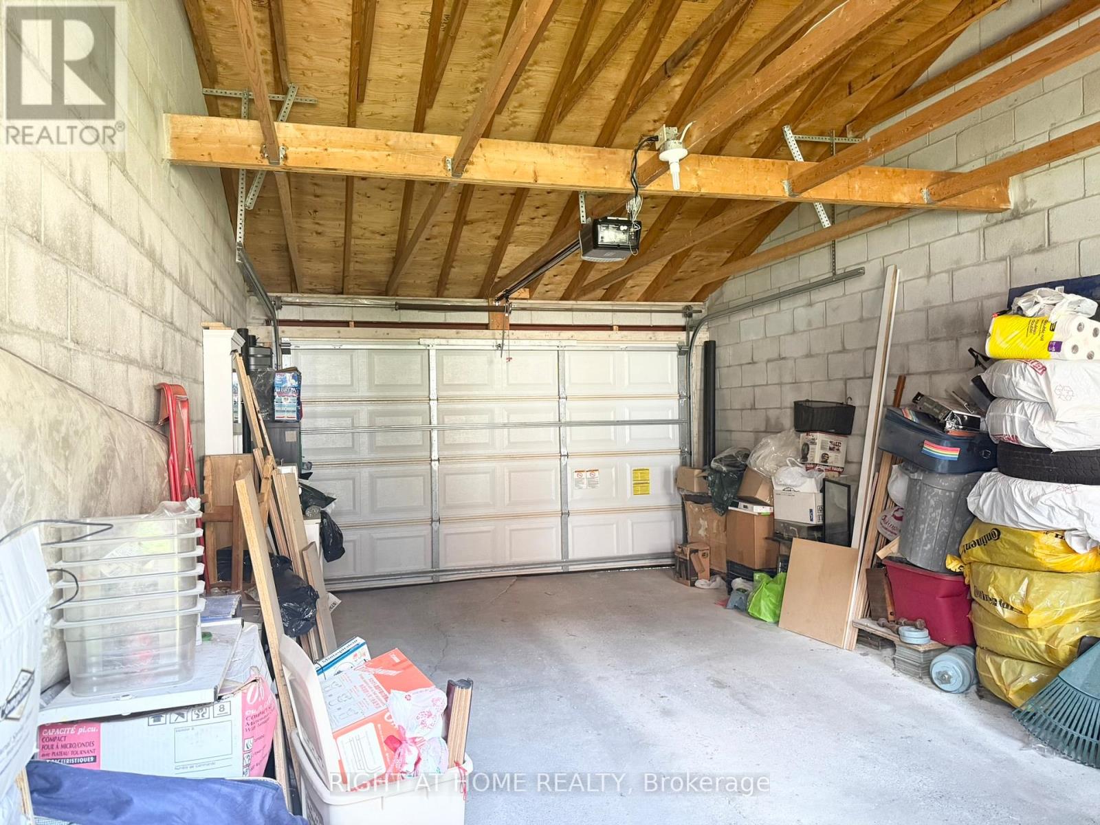 665 Ossington Avenue, Toronto, Ontario  M6G 3T6 - Photo 33 - C12278792