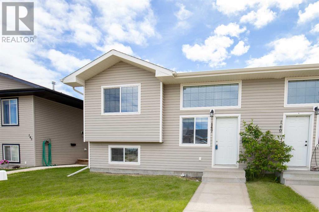 Property at 147 Lyons Close image 1