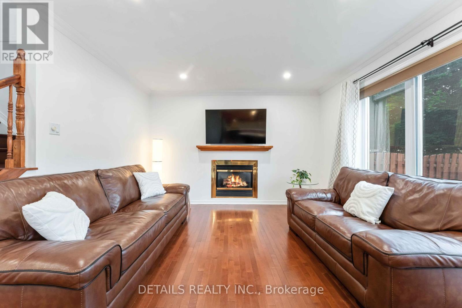 15 Daybreak Street, Ottawa, Ontario  K2G 6R7 - Photo 12 - X12280650