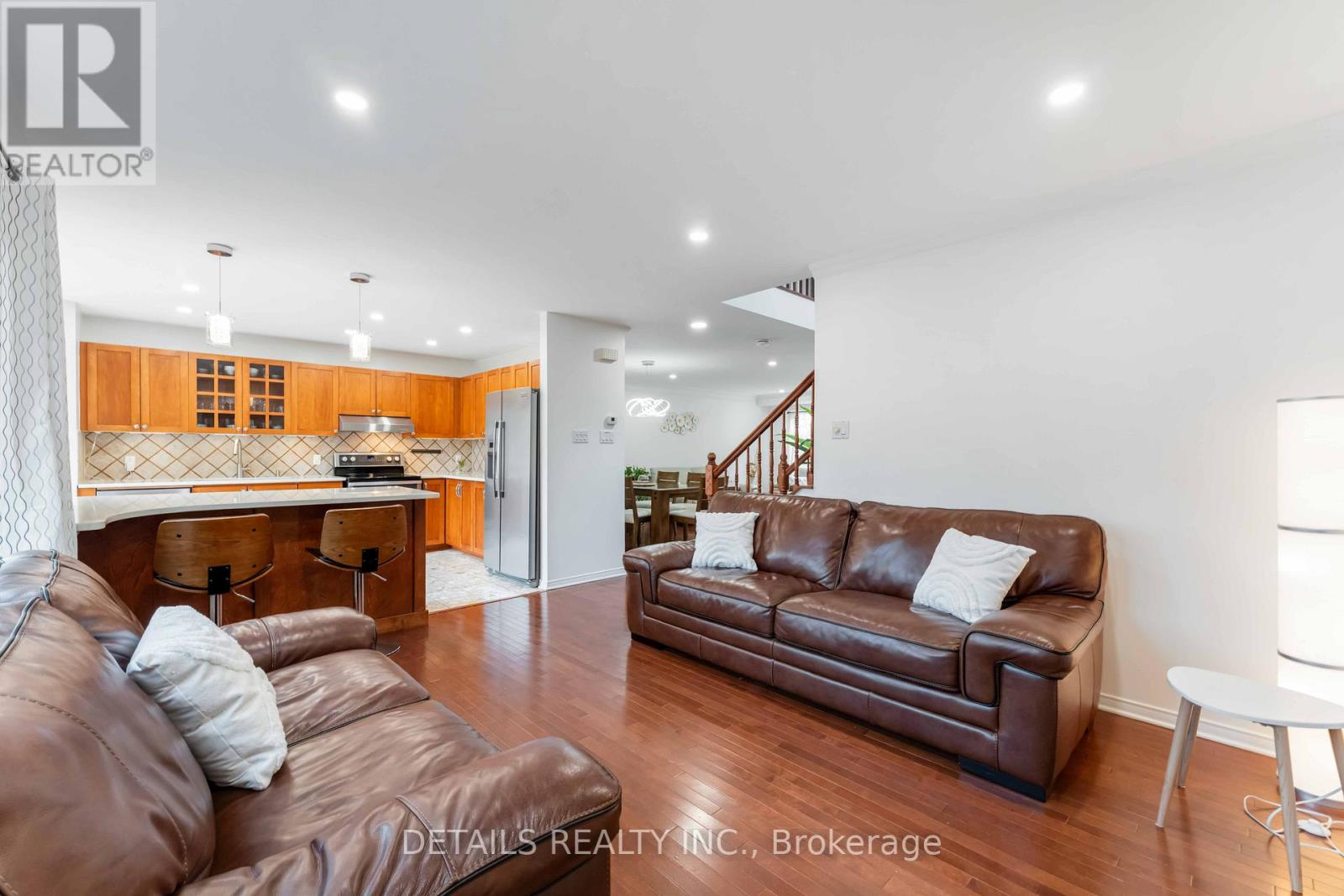 15 Daybreak Street, Ottawa, Ontario  K2G 6R7 - Photo 14 - X12280650