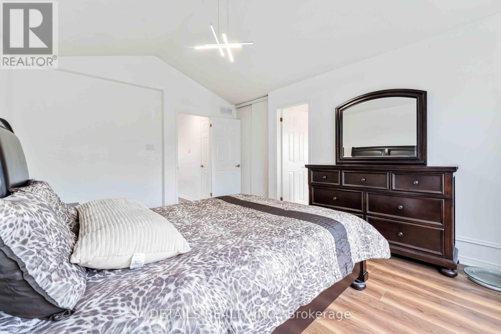 15 Daybreak Street, Ottawa, Ontario  K2G 6R7 - Photo 27 - X12280650