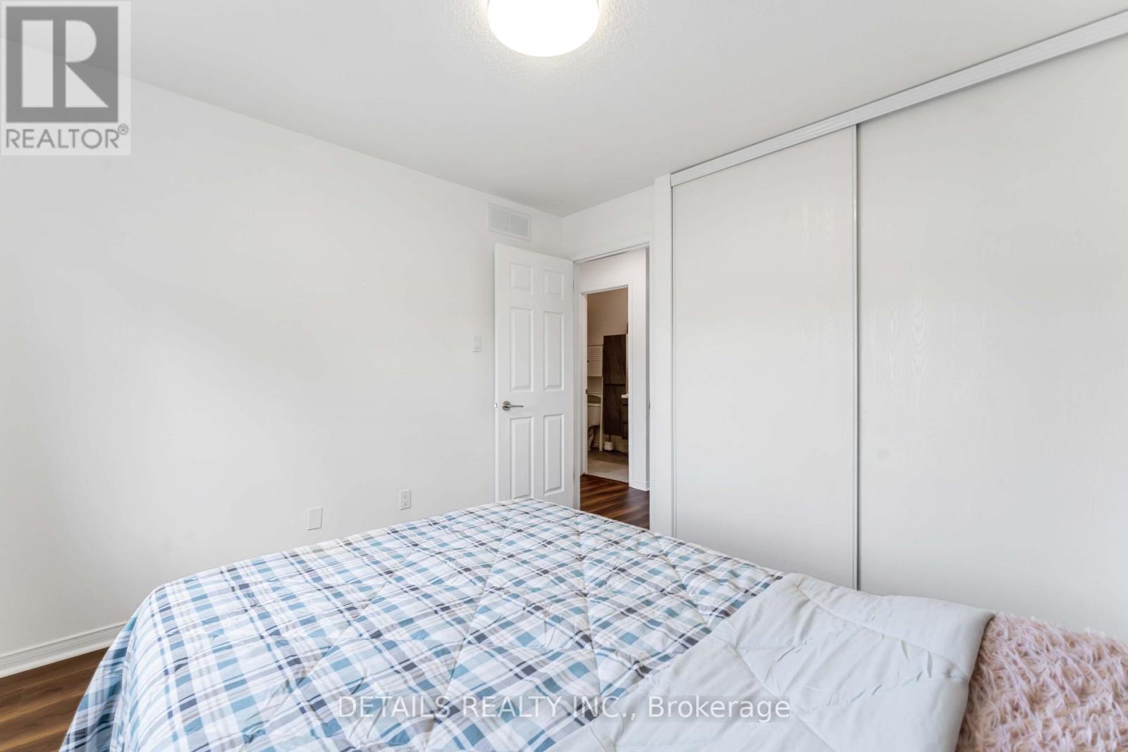 15 Daybreak Street, Ottawa, Ontario  K2G 6R7 - Photo 31 - X12280650