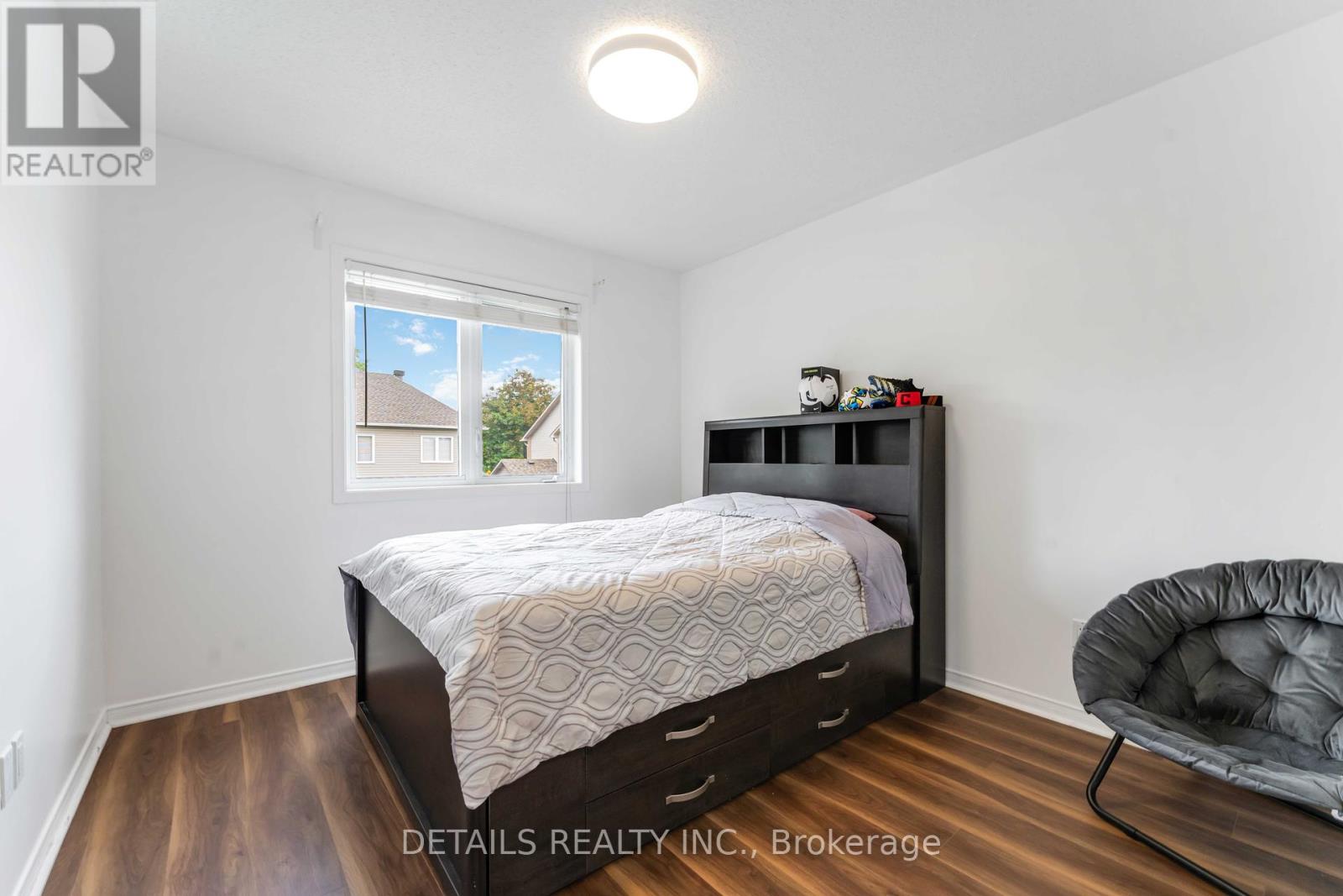 15 Daybreak Street, Ottawa, Ontario  K2G 6R7 - Photo 32 - X12280650