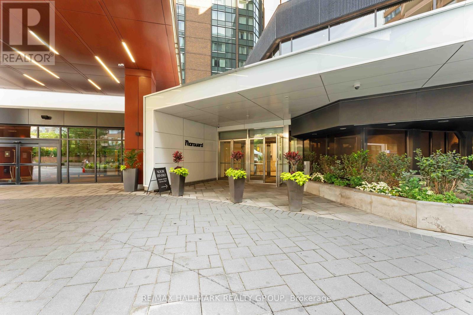 707 - 350 Sparks Street, Ottawa, Ontario  K1R 7S8 - Photo 13 - X12280658